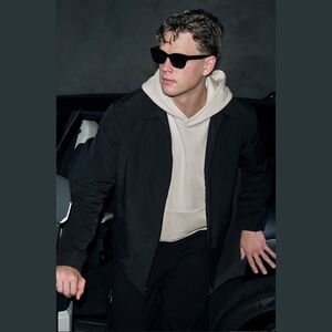 ALO YOGA | Mens Lightweight Oversized Torrent Overshirt in Black | Size Medium